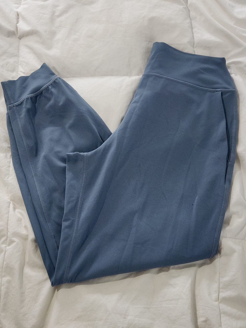 Lululemon Align High Rise Jogger Short in Blue Size 6 Yoga Loungewear